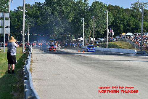 Jeff Cameron - 'Magnolia Missile' (left) vs Mike Smith - 'Nor'Easter' (right)